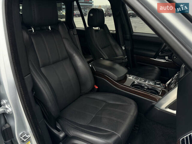 Серый Ленд Ровер Рендж Ровер, объемом двигателя 2.99 л и пробегом 175 тыс. км за 33900 $, фото 20 на Automoto.ua