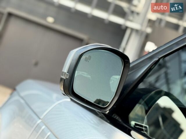 Серый Ленд Ровер Рендж Ровер, объемом двигателя 3 л и пробегом 216 тыс. км за 36996 $, фото 35 на Automoto.ua