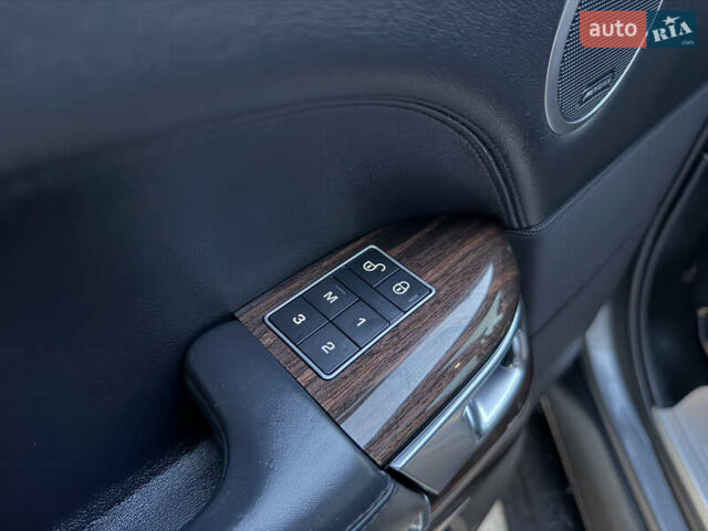 Серый Ленд Ровер Рендж Ровер, объемом двигателя 3 л и пробегом 190 тыс. км за 39500 $, фото 32 на Automoto.ua