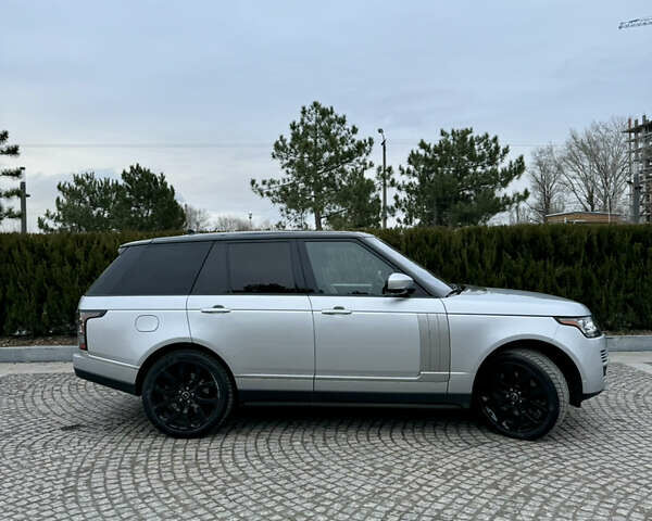 Серый Ленд Ровер Рендж Ровер, объемом двигателя 3 л и пробегом 141 тыс. км за 40000 $, фото 3 на Automoto.ua