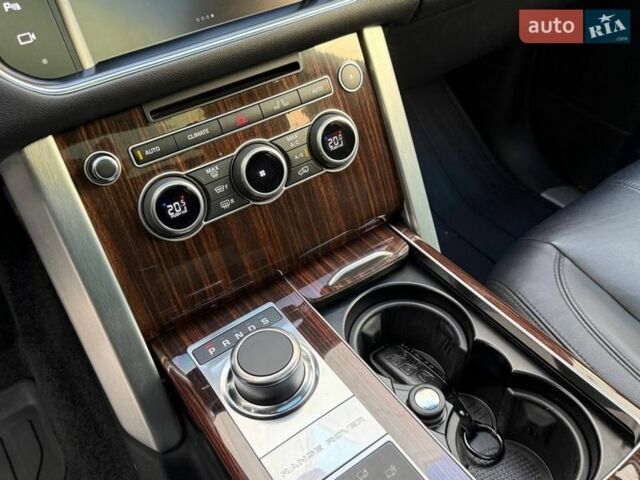 Серый Ленд Ровер Рендж Ровер, объемом двигателя 3 л и пробегом 150 тыс. км за 36990 $, фото 32 на Automoto.ua