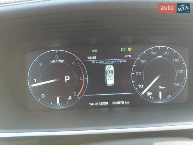 Серый Ленд Ровер Рендж Ровер, объемом двигателя 2.99 л и пробегом 204 тыс. км за 35000 $, фото 90 на Automoto.ua