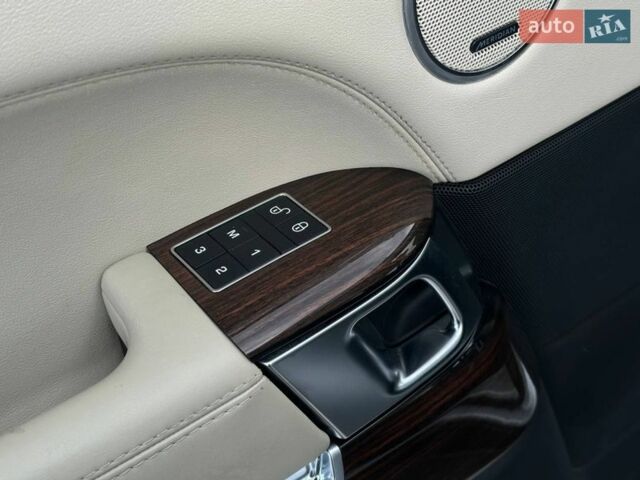 Серый Ленд Ровер Рендж Ровер, объемом двигателя 2.99 л и пробегом 127 тыс. км за 33000 $, фото 19 на Automoto.ua