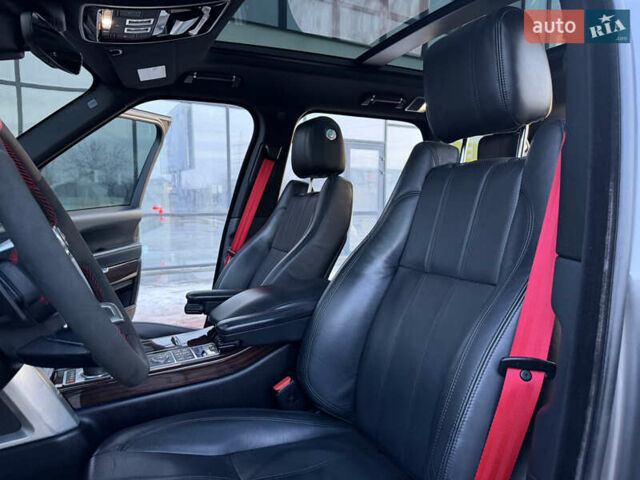 Серый Ленд Ровер Рендж Ровер, объемом двигателя 3 л и пробегом 190 тыс. км за 39500 $, фото 24 на Automoto.ua