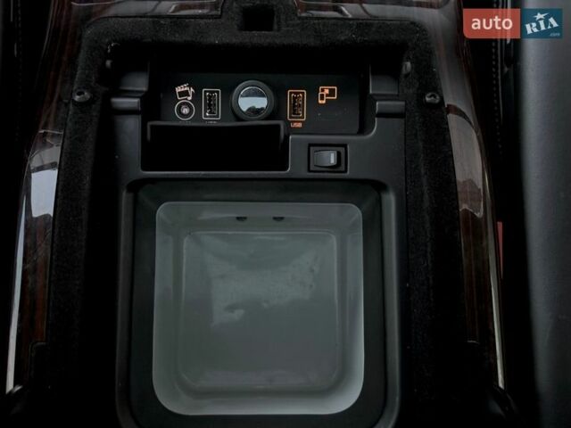 Серый Ленд Ровер Рендж Ровер, объемом двигателя 3 л и пробегом 216 тыс. км за 36996 $, фото 80 на Automoto.ua