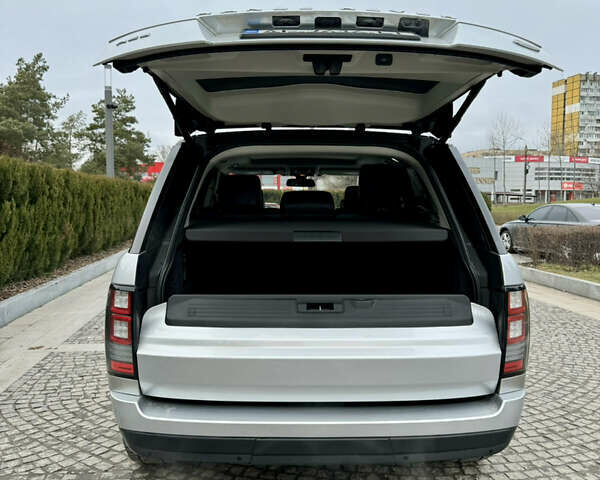 Серый Ленд Ровер Рендж Ровер, объемом двигателя 3 л и пробегом 141 тыс. км за 40000 $, фото 9 на Automoto.ua