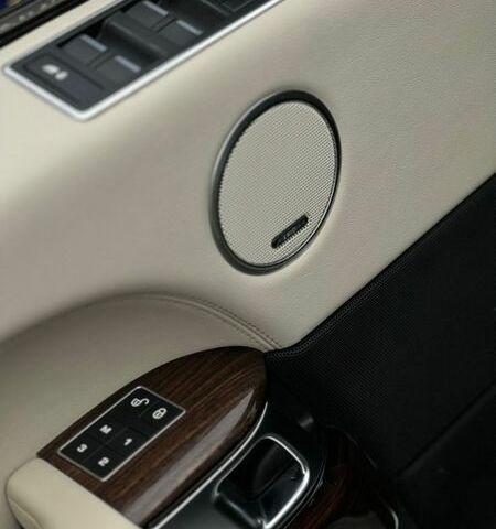 Серый Ленд Ровер Рендж Ровер, объемом двигателя 2.99 л и пробегом 126 тыс. км за 30499 $, фото 10 на Automoto.ua