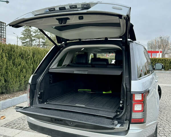 Серый Ленд Ровер Рендж Ровер, объемом двигателя 3 л и пробегом 141 тыс. км за 40000 $, фото 10 на Automoto.ua