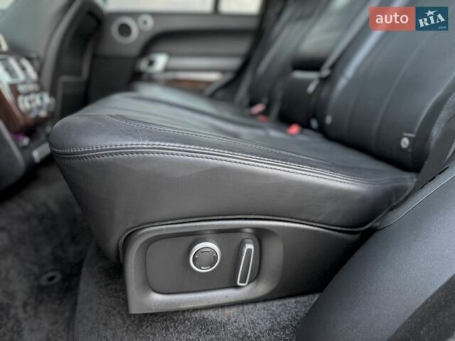 Серый Ленд Ровер Рендж Ровер, объемом двигателя 3 л и пробегом 216 тыс. км за 36996 $, фото 60 на Automoto.ua