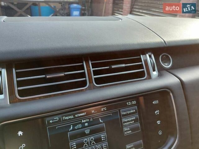 Серый Ленд Ровер Рендж Ровер, объемом двигателя 2.99 л и пробегом 204 тыс. км за 35000 $, фото 81 на Automoto.ua