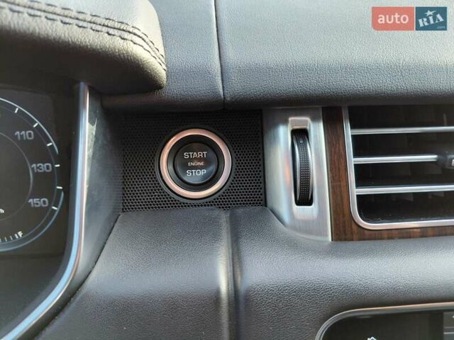 Серый Ленд Ровер Рендж Ровер, объемом двигателя 2.99 л и пробегом 204 тыс. км за 35000 $, фото 82 на Automoto.ua