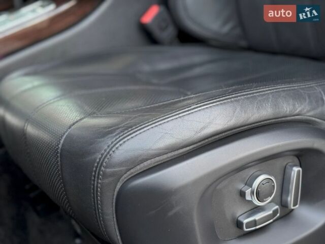 Серый Ленд Ровер Рендж Ровер, объемом двигателя 3 л и пробегом 216 тыс. км за 36996 $, фото 52 на Automoto.ua