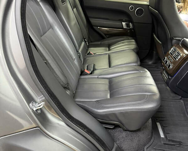 Серый Ленд Ровер Рендж Ровер, объемом двигателя 2.99 л и пробегом 210 тыс. км за 41000 $, фото 25 на Automoto.ua