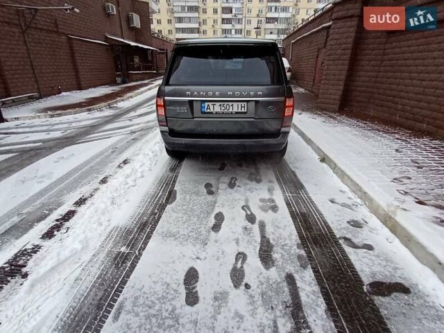 Сірий Ленд Ровер Рендж Ровер, об'ємом двигуна 4.37 л та пробігом 198 тис. км за 41000 $, фото 4 на Automoto.ua