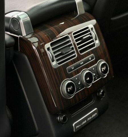 Серый Ленд Ровер Рендж Ровер, объемом двигателя 2.99 л и пробегом 126 тыс. км за 30499 $, фото 14 на Automoto.ua