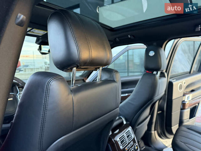 Серый Ленд Ровер Рендж Ровер, объемом двигателя 3 л и пробегом 190 тыс. км за 39500 $, фото 22 на Automoto.ua