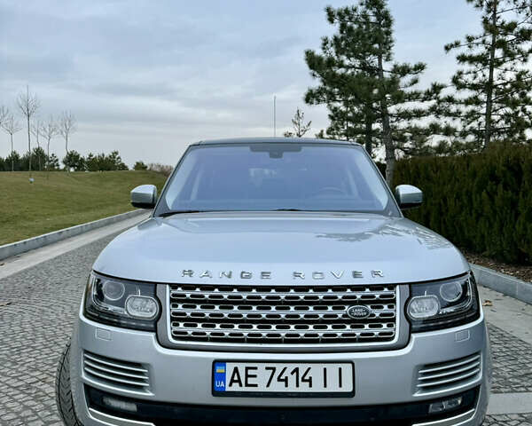 Серый Ленд Ровер Рендж Ровер, объемом двигателя 3 л и пробегом 141 тыс. км за 40000 $, фото 1 на Automoto.ua