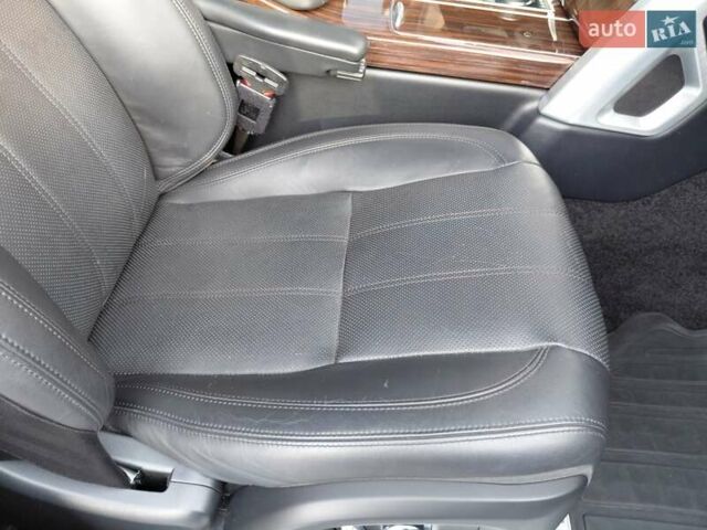 Серый Ленд Ровер Рендж Ровер, объемом двигателя 2.99 л и пробегом 204 тыс. км за 35000 $, фото 71 на Automoto.ua