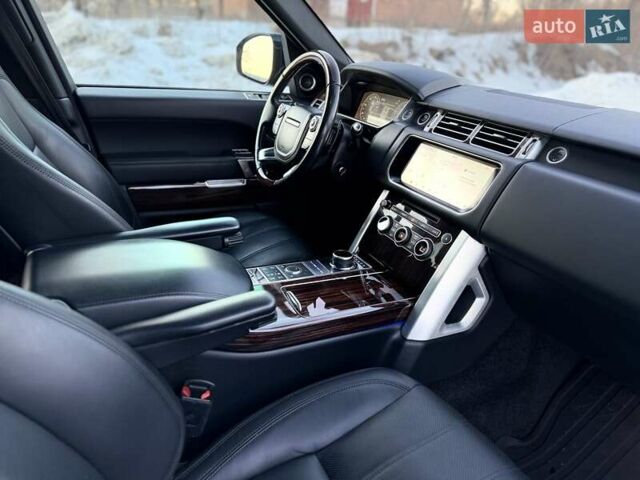 Сірий Ленд Ровер Рендж Ровер, об'ємом двигуна 5 л та пробігом 156 тис. км за 38700 $, фото 27 на Automoto.ua