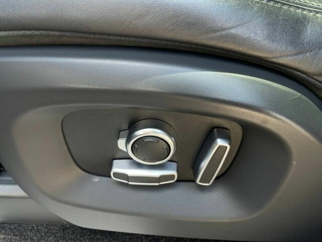 Серый Ленд Ровер Рендж Ровер, объемом двигателя 4.4 л и пробегом 156 тыс. км за 47999 $, фото 18 на Automoto.ua