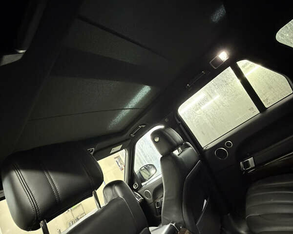 Серый Ленд Ровер Рендж Ровер, объемом двигателя 2.99 л и пробегом 210 тыс. км за 41000 $, фото 12 на Automoto.ua