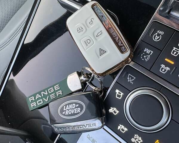 Серый Ленд Ровер Рендж Ровер, объемом двигателя 3 л и пробегом 153 тыс. км за 29900 $, фото 4 на Automoto.ua