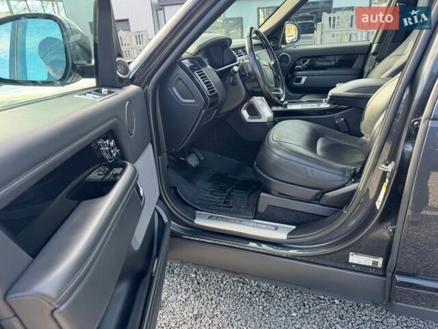 Серый Ленд Ровер Рендж Ровер, объемом двигателя 5 л и пробегом 158 тыс. км за 57000 $, фото 26 на Automoto.ua