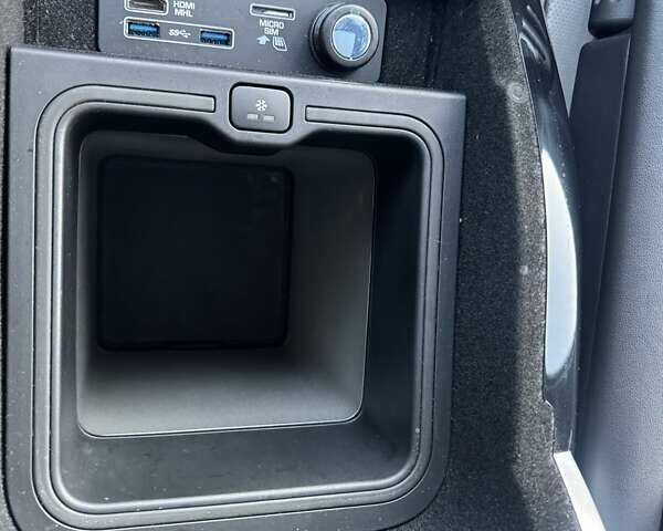 Серый Ленд Ровер Рендж Ровер, объемом двигателя 5 л и пробегом 158 тыс. км за 63900 $, фото 38 на Automoto.ua