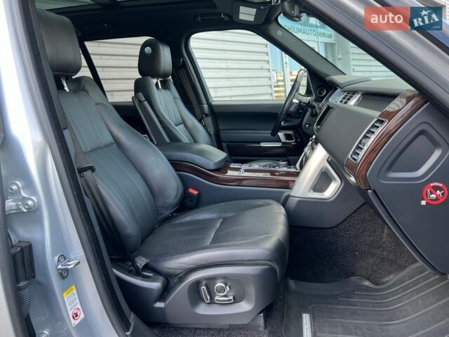 Серый Ленд Ровер Рендж Ровер, объемом двигателя 3 л и пробегом 57 тыс. км за 39500 $, фото 26 на Automoto.ua