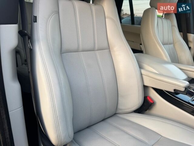 Серый Ленд Ровер Рендж Ровер, объемом двигателя 3 л и пробегом 153 тыс. км за 29900 $, фото 65 на Automoto.ua