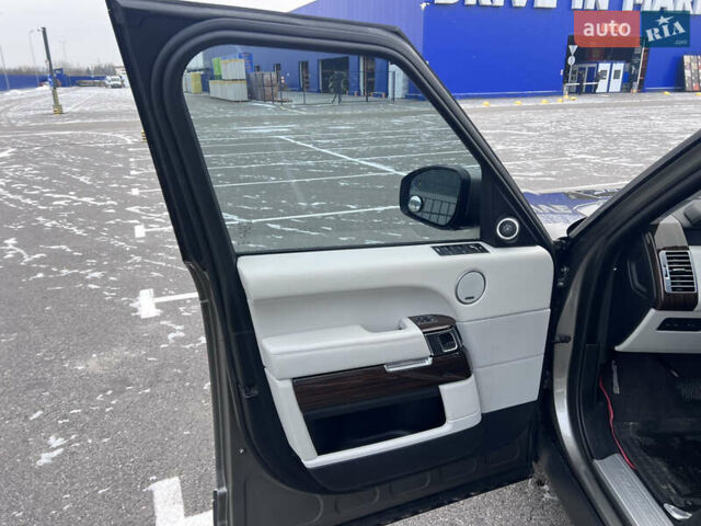 Серый Ленд Ровер Рендж Ровер, объемом двигателя 3 л и пробегом 158 тыс. км за 44000 $, фото 28 на Automoto.ua