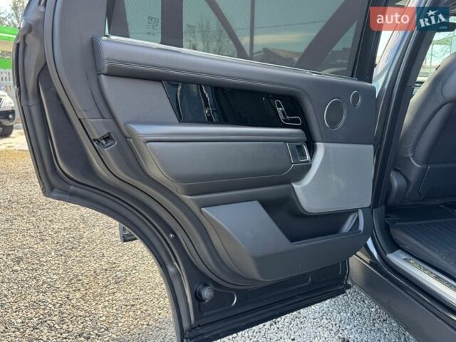 Серый Ленд Ровер Рендж Ровер, объемом двигателя 5 л и пробегом 158 тыс. км за 57000 $, фото 36 на Automoto.ua