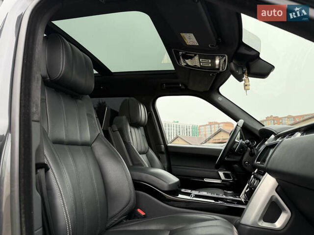 Сірий Ленд Ровер Рендж Ровер, об'ємом двигуна 4.37 л та пробігом 125 тис. км за 52100 $, фото 9 на Automoto.ua