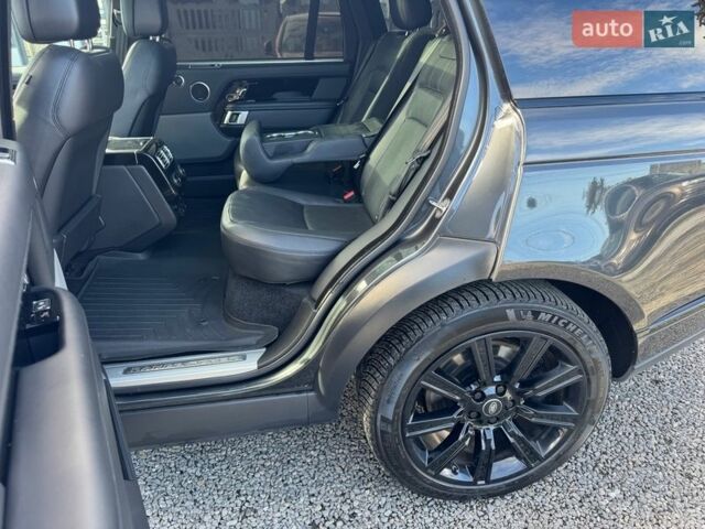 Серый Ленд Ровер Рендж Ровер, объемом двигателя 5 л и пробегом 158 тыс. км за 57000 $, фото 33 на Automoto.ua