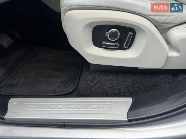 Серый Ленд Ровер Рендж Ровер, объемом двигателя 3 л и пробегом 153 тыс. км за 29900 $, фото 147 на Automoto.ua