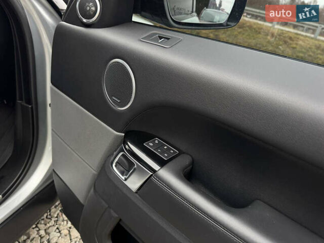 Сірий Ленд Ровер Рендж Ровер, об'ємом двигуна 2.99 л та пробігом 146 тис. км за 31999 $, фото 39 на Automoto.ua