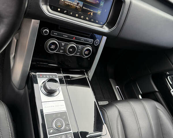 Сірий Ленд Ровер Рендж Ровер, об'ємом двигуна 4.37 л та пробігом 125 тис. км за 52100 $, фото 33 на Automoto.ua