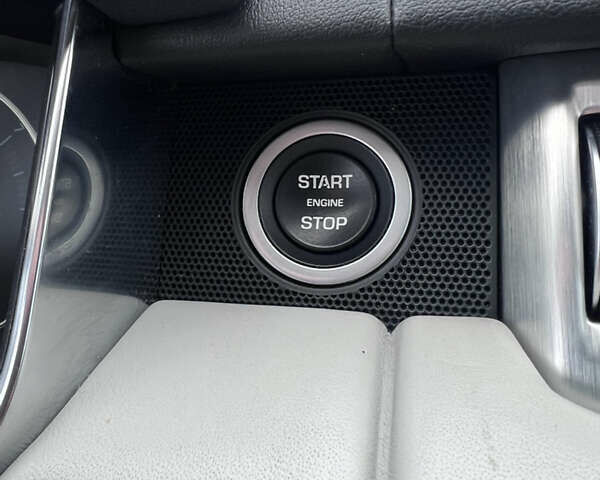 Серый Ленд Ровер Рендж Ровер, объемом двигателя 3 л и пробегом 158 тыс. км за 44000 $, фото 50 на Automoto.ua