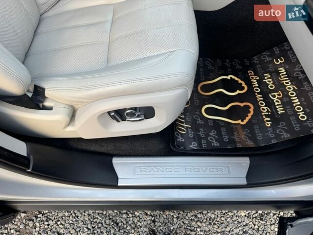 Серый Ленд Ровер Рендж Ровер, объемом двигателя 3 л и пробегом 153 тыс. км за 29900 $, фото 61 на Automoto.ua