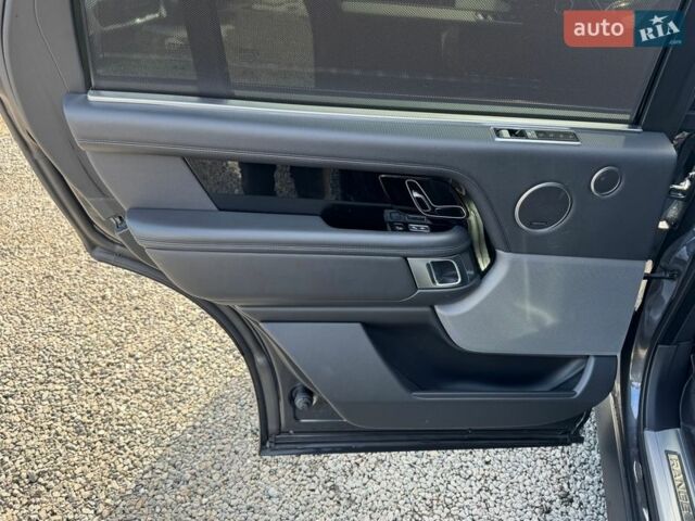 Серый Ленд Ровер Рендж Ровер, объемом двигателя 5 л и пробегом 158 тыс. км за 57000 $, фото 37 на Automoto.ua