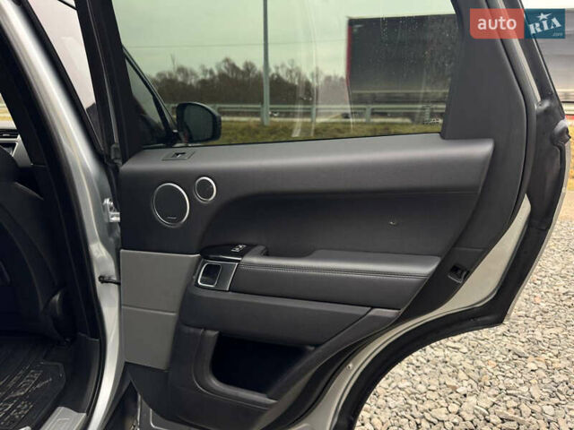 Сірий Ленд Ровер Рендж Ровер, об'ємом двигуна 2.99 л та пробігом 146 тис. км за 31999 $, фото 48 на Automoto.ua