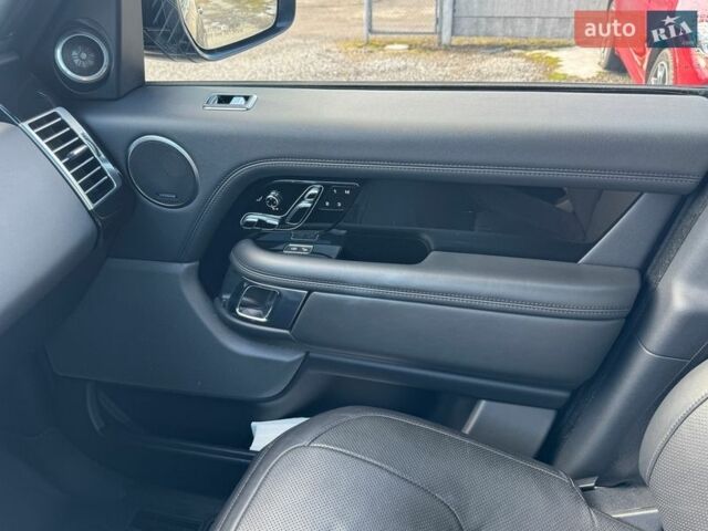 Серый Ленд Ровер Рендж Ровер, объемом двигателя 5 л и пробегом 158 тыс. км за 57000 $, фото 58 на Automoto.ua