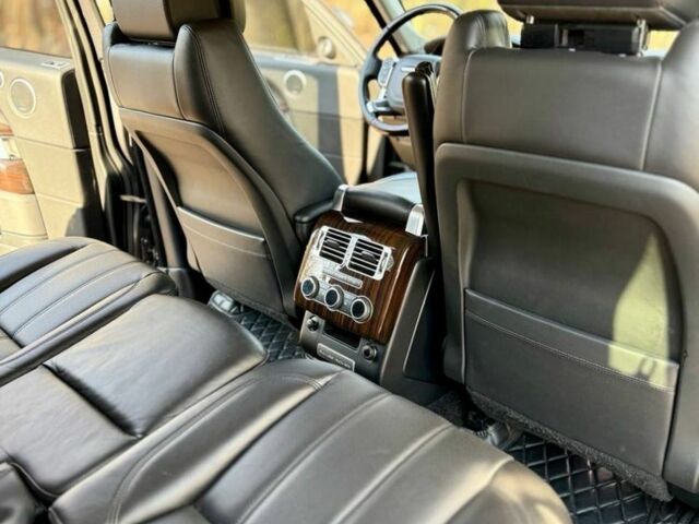 Сірий Ленд Ровер Рендж Ровер, об'ємом двигуна 3 л та пробігом 47 тис. км за 42900 $, фото 17 на Automoto.ua