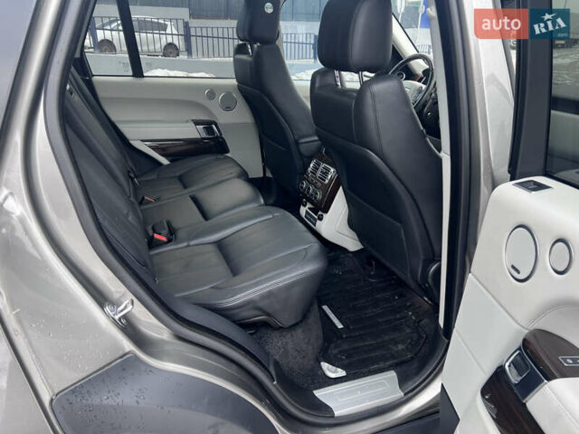 Серый Ленд Ровер Рендж Ровер, объемом двигателя 3 л и пробегом 158 тыс. км за 44000 $, фото 62 на Automoto.ua