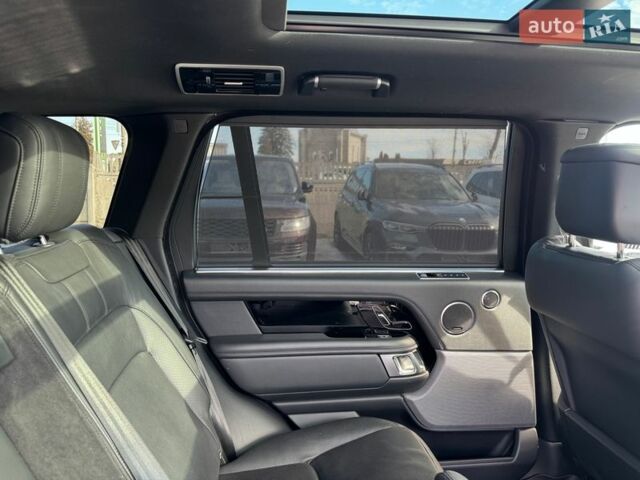 Серый Ленд Ровер Рендж Ровер, объемом двигателя 5 л и пробегом 158 тыс. км за 57000 $, фото 15 на Automoto.ua