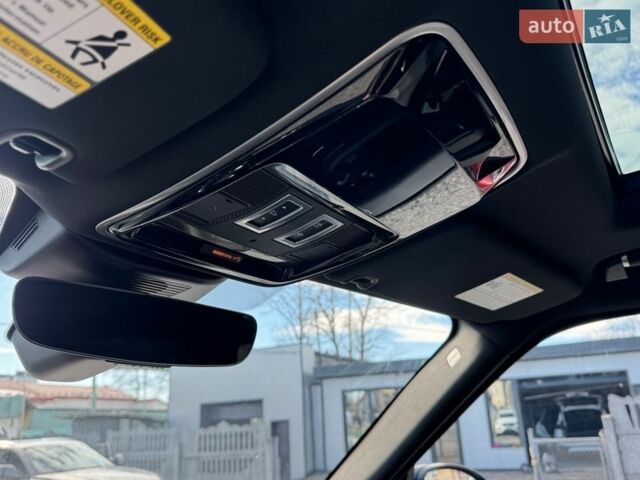 Серый Ленд Ровер Рендж Ровер, объемом двигателя 5 л и пробегом 158 тыс. км за 57000 $, фото 66 на Automoto.ua