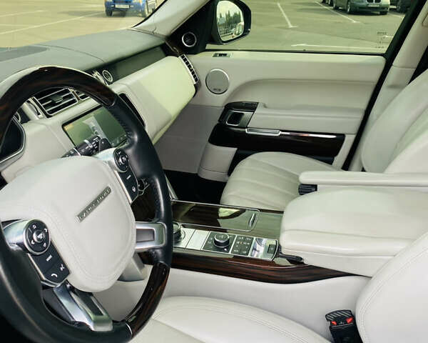 Серый Ленд Ровер Рендж Ровер, объемом двигателя 3 л и пробегом 44 тыс. км за 45000 $, фото 5 на Automoto.ua