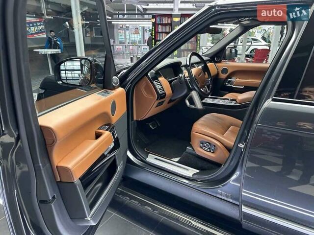 Серый Ленд Ровер Рендж Ровер, объемом двигателя 4.37 л и пробегом 61 тыс. км за 87704 $, фото 40 на Automoto.ua