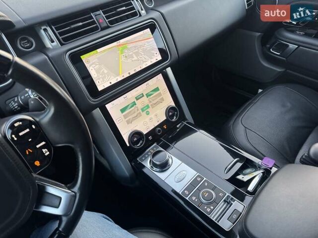 Серый Ленд Ровер Рендж Ровер, объемом двигателя 5 л и пробегом 158 тыс. км за 63900 $, фото 48 на Automoto.ua