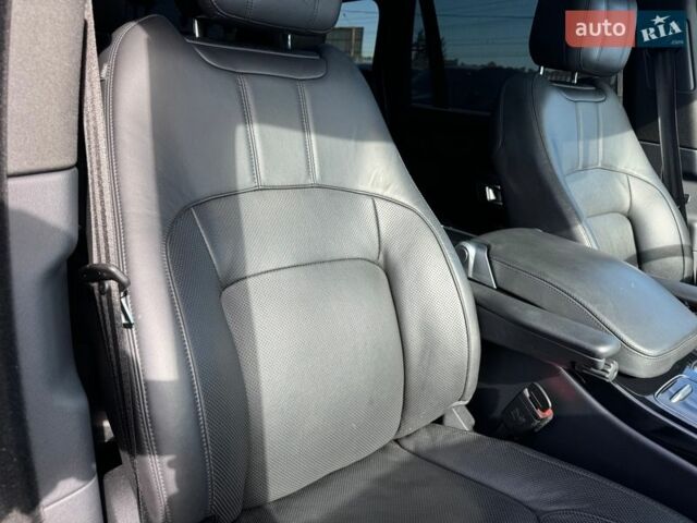 Серый Ленд Ровер Рендж Ровер, объемом двигателя 5 л и пробегом 158 тыс. км за 57000 $, фото 9 на Automoto.ua